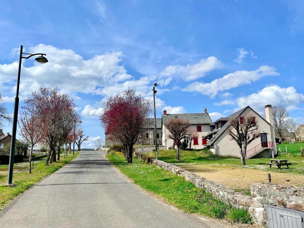 Auberge Le Beaulieu -Cantal 외부 사진